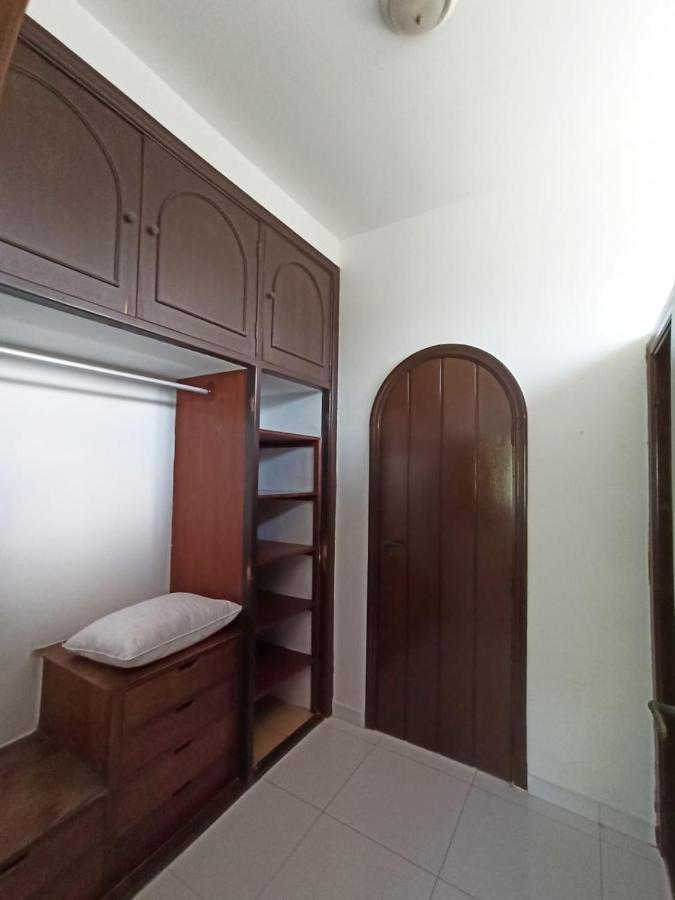 Bed and Breakfast Casa Da Edna Гуаружа Екстер'єр фото