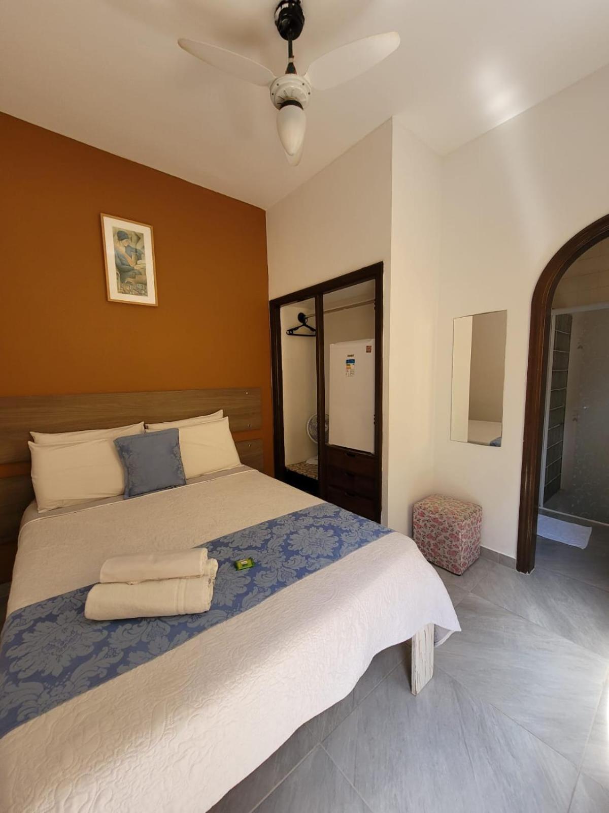 Bed and Breakfast Casa Da Edna Гуаружа Екстер'єр фото
